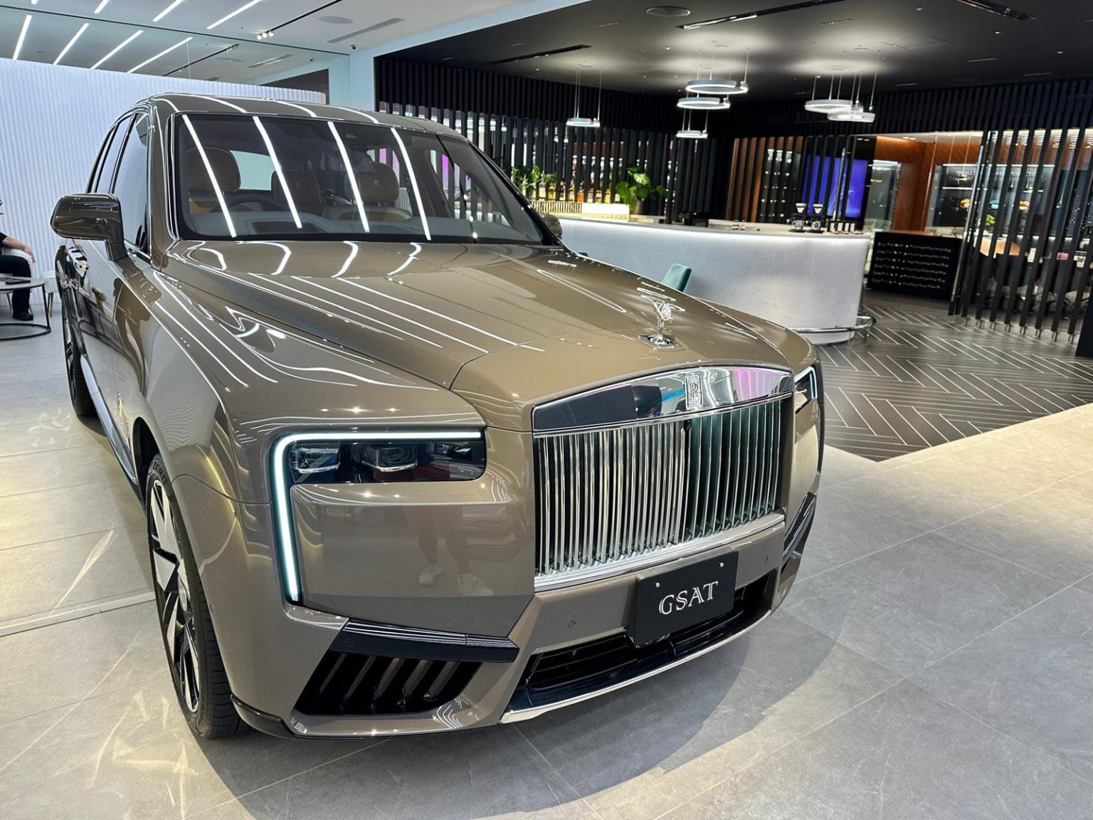 The 2025 Rolls-Royce (Pinnacle of ultra-luxury motoring)