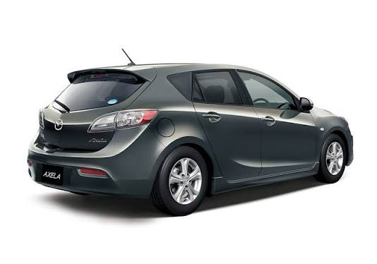Mazda Axela Review (Mazda3)